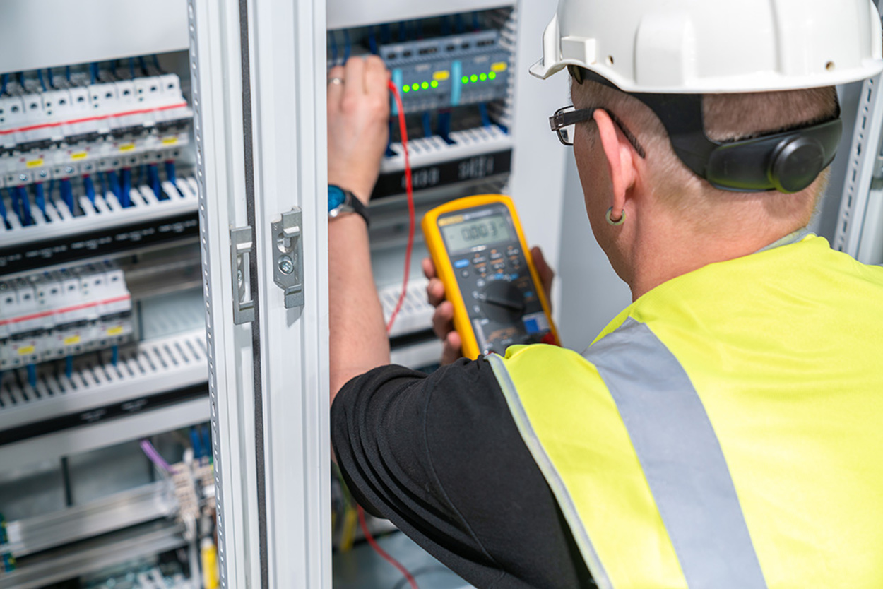 Elektroanlagen-Kontrolle bei Weber & Weber GmbH in Schönburg