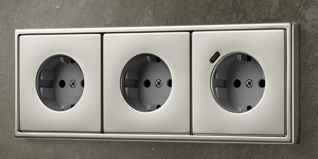 SCHUKO® Steckdosen mit USB bei Weber & Weber GmbH in Schönburg