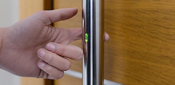 Zutritts­kontrolle bei Weber & Weber GmbH in Schönburg