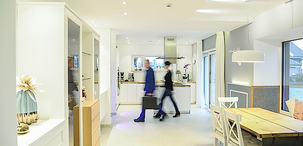 Präsenz­melder bei Weber & Weber GmbH in Schönburg